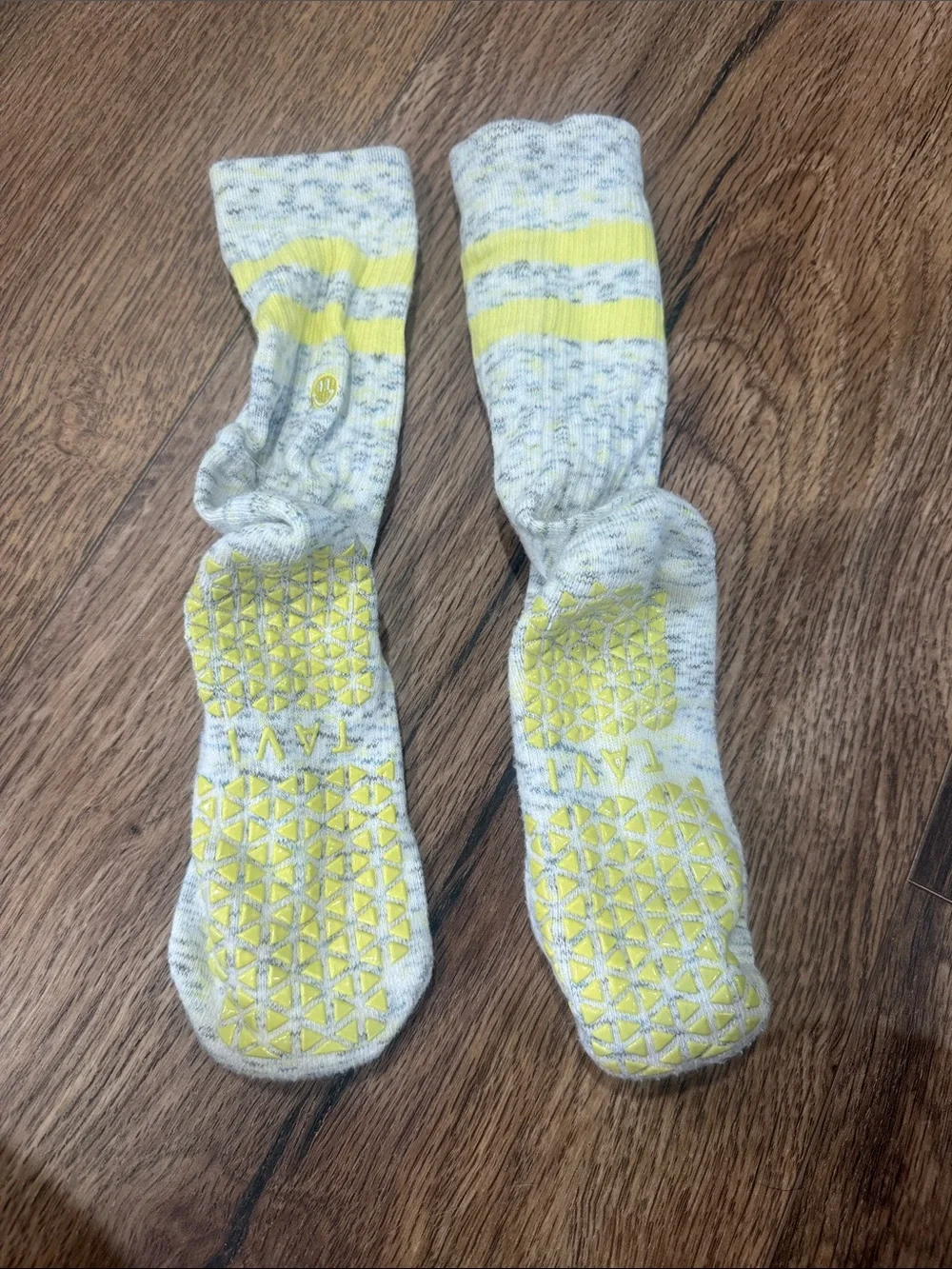Tavi Pure Barre Crew Grip Socks in Yellow & Gray